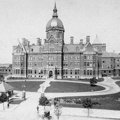 photo of The Johns Hopkins Hospital in 1889